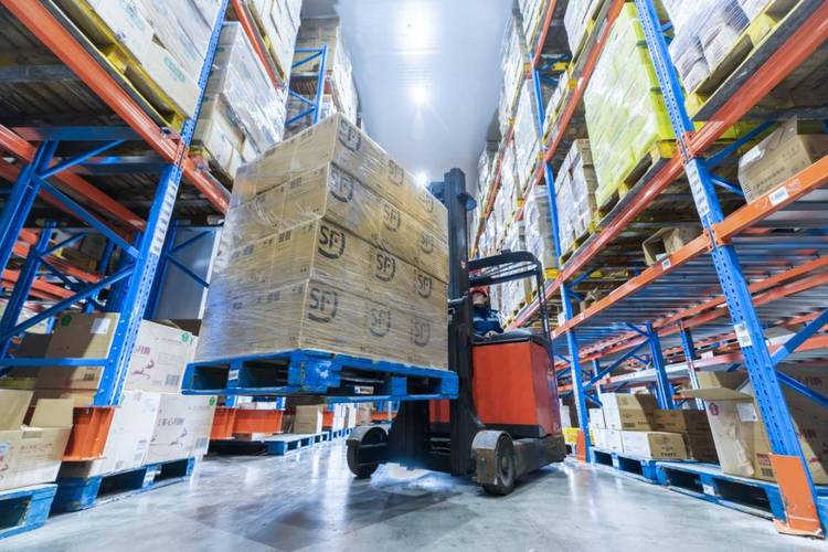 顺丰仓储物流配送中心