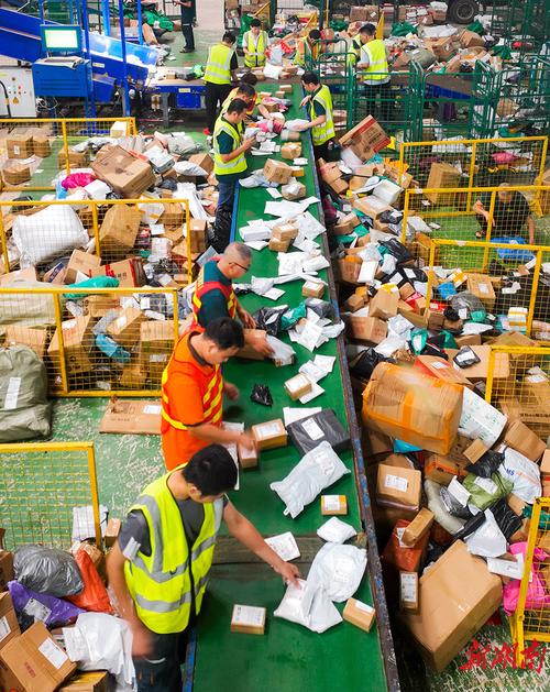 户县申通快递分拣中心如何高效运转?