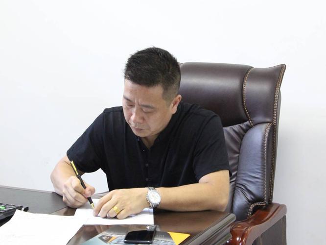 深圳德坤物流客服电话是多少?